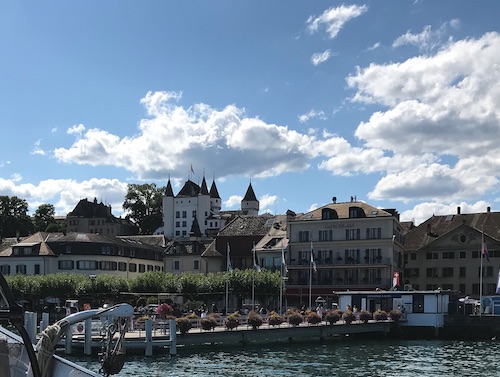 chateauNyon